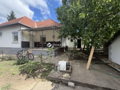 Eladó családi ház Üllő