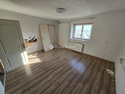 Eladó családi ház Szeged