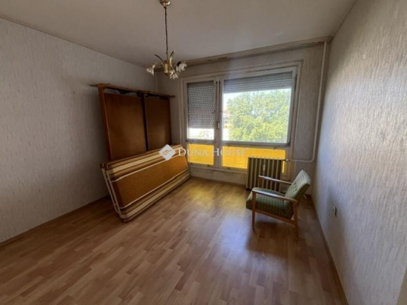 Eladó lakás Pécs