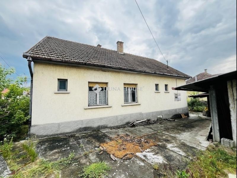 Eladó családi ház Tápiószecső