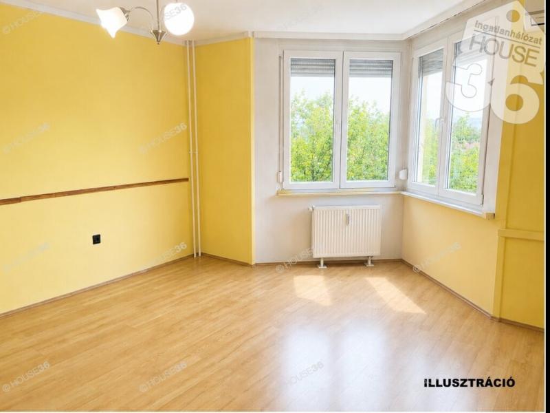 Eladó lakás Szekszárd