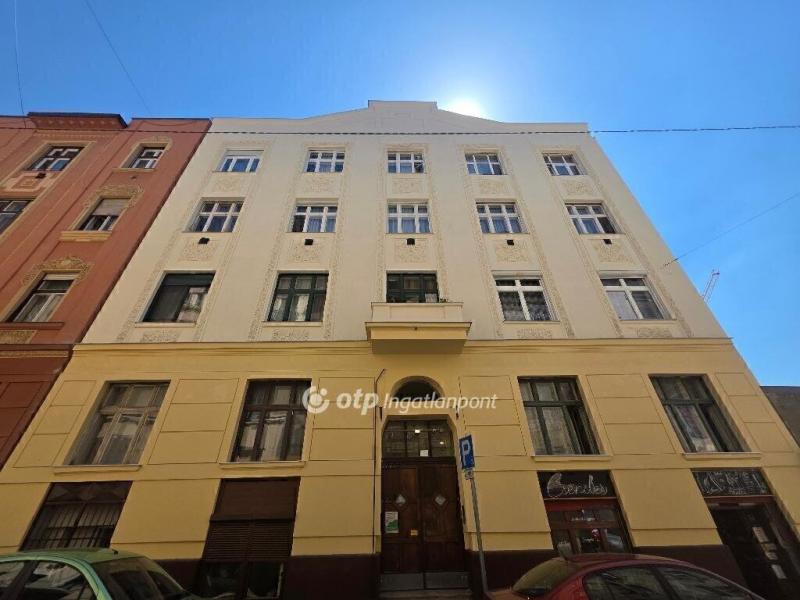 Eladó lakás Budapest