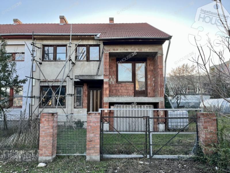 Eladó ikerház Kecskemét