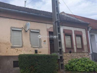 Eladó családi ház Pécs