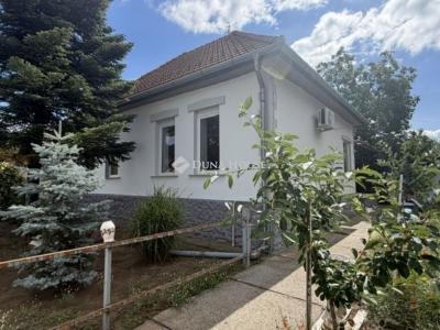 Eladó családi ház Üllő