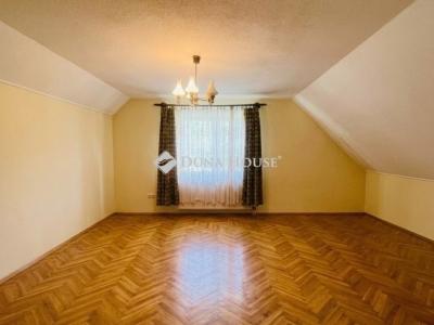 Eladó családi ház Budapest