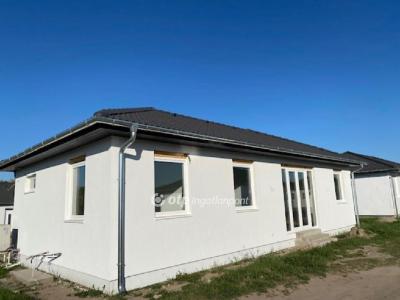 Eladó családi ház Kecskemét