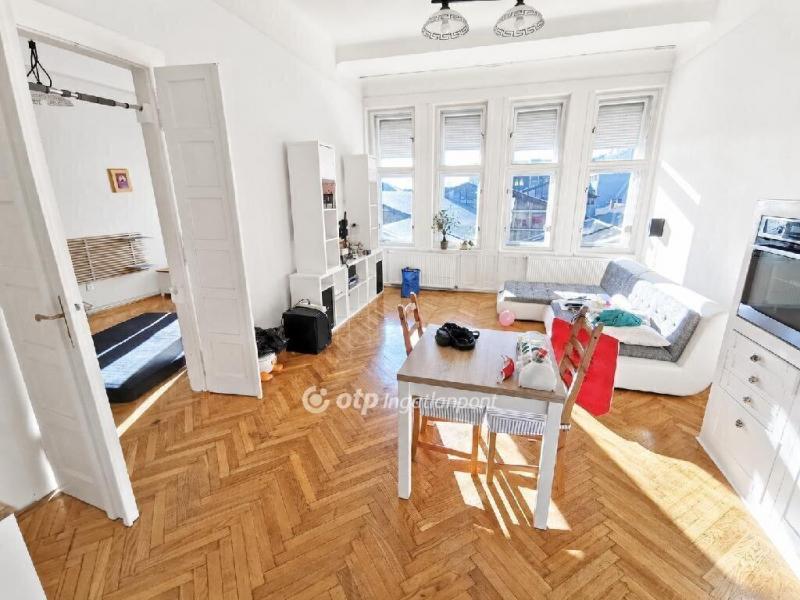 Eladó lakás Budapest