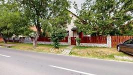 Eladó családi ház Szirmabesenyő