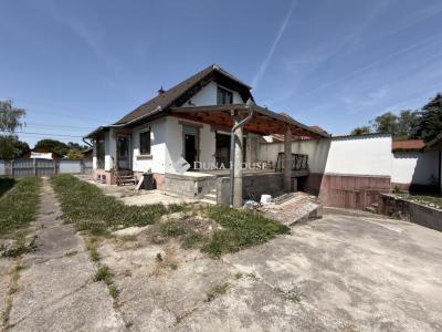 Eladó családi ház Kalocsa