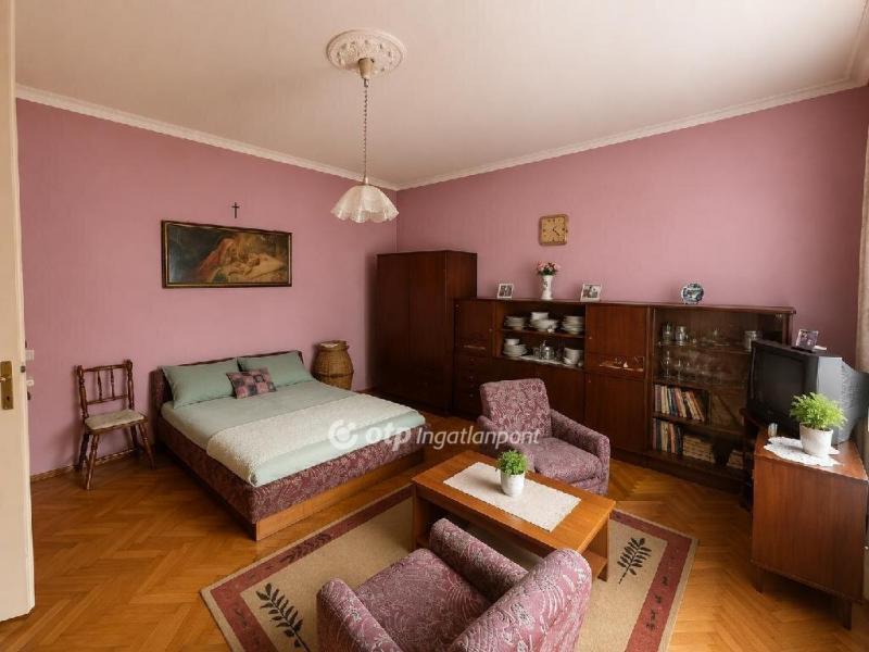 Eladó lakás Győr