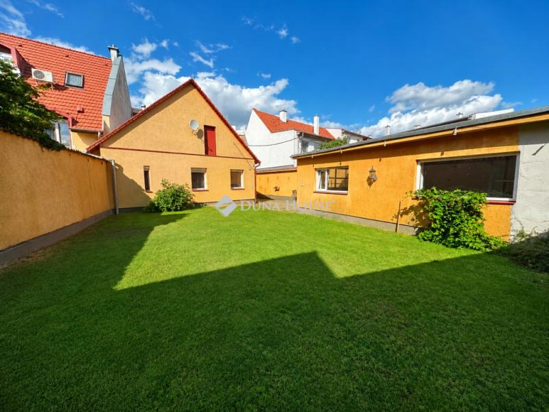 Eladó családi ház Kecskemét