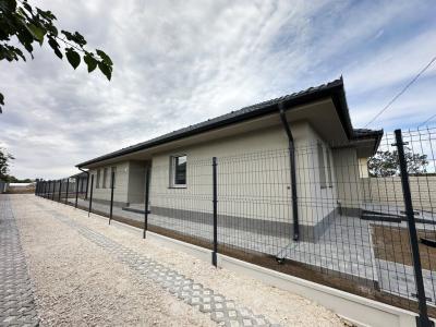 Eladó családi ház Gyál
