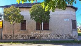 Eladó családi ház Budapest