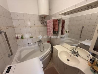 Eladó családi ház Pécs