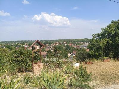 Eladó családi ház Érd