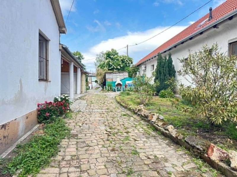 Eladó lakás Nagykőrös