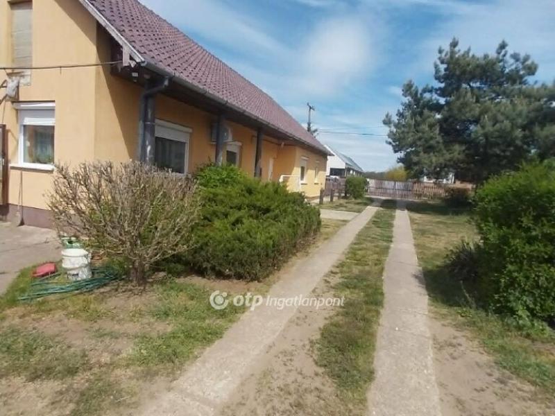 Eladó családi ház Nyírtelek