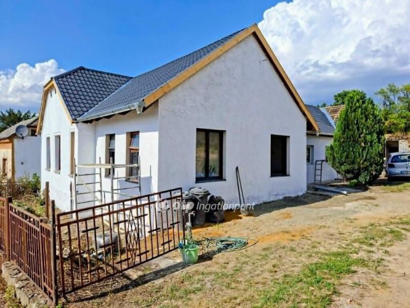 Eladó családi ház Hosszúhetény