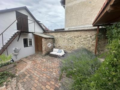 Eladó lakás Pécs