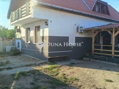 Eladó családi ház Monor