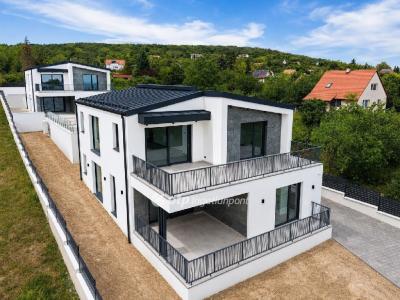 Eladó lakás Balatonalmádi