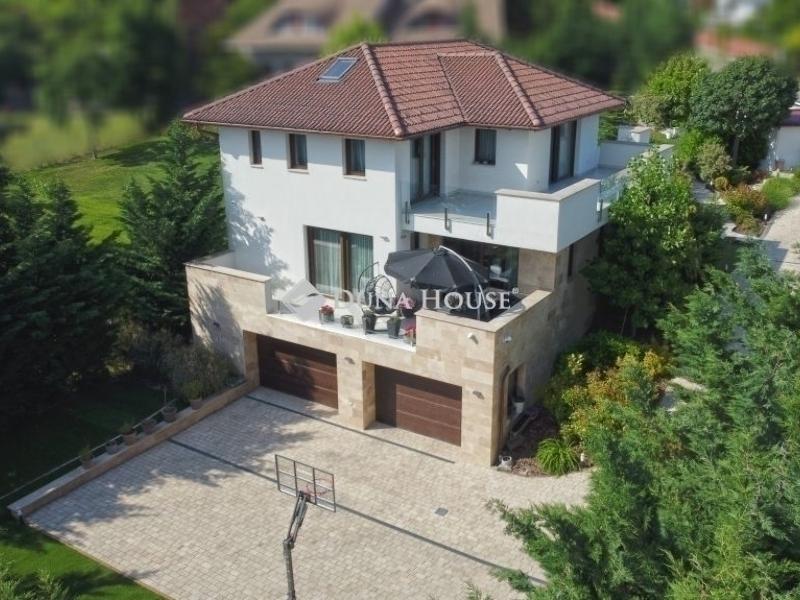 Eladó családi ház Szentendre