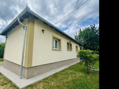Eladó családi ház Szigliget