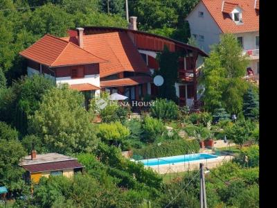 Eladó családi ház Budaörs