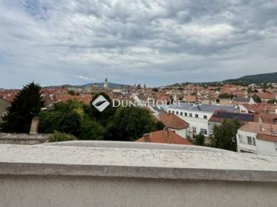 Eladó lakás Pécs