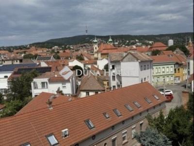 Eladó lakás Pécs