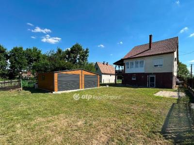 Eladó családi ház Tiszacsege