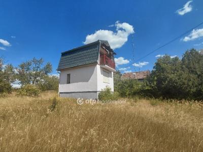 Eladó nyaraló Hatvan