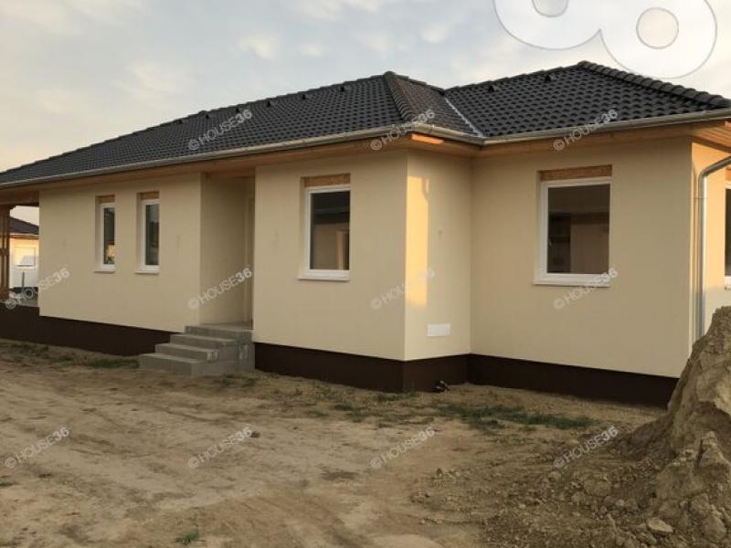 Eladó családi ház Kecskemét