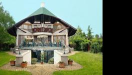 Eladó családi ház Balatonszárszó