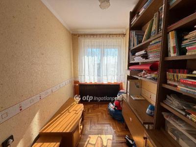 Eladó családi ház Budapest