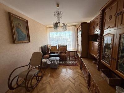 Eladó családi ház Budapest