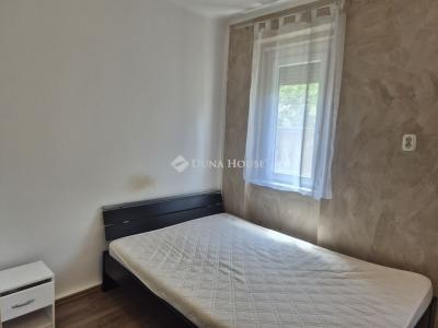Eladó lakás Pécs
