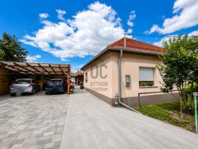 Eladó családi ház Tököl
