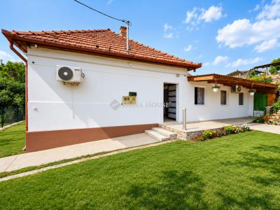 Eladó családi ház Hont