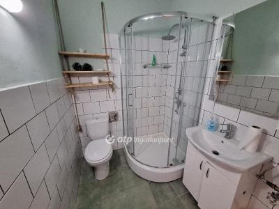 Eladó lakás Mezőhegyes