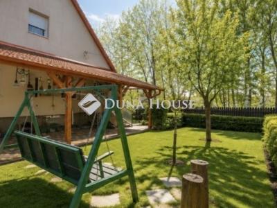 Eladó családi ház Budapest