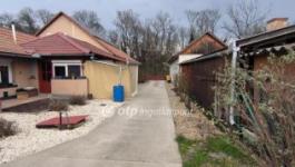 Eladó családi ház Békéscsaba