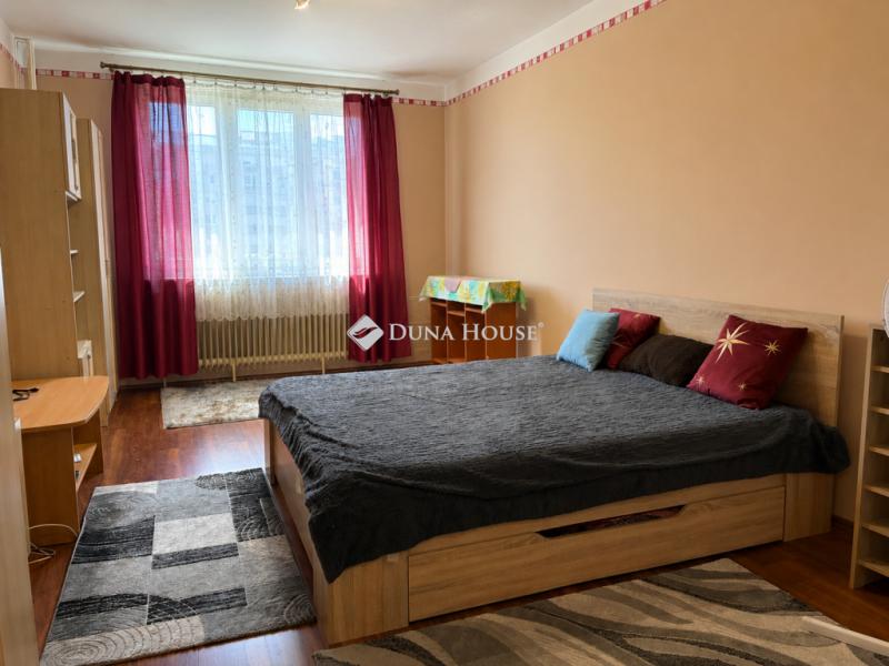 Eladó lakás Győr