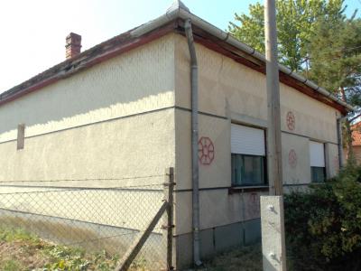 Eladó családi ház Jászszentlászló