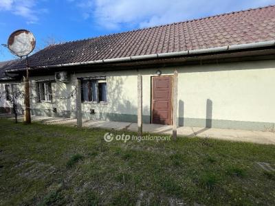 Eladó családi ház Debrecen