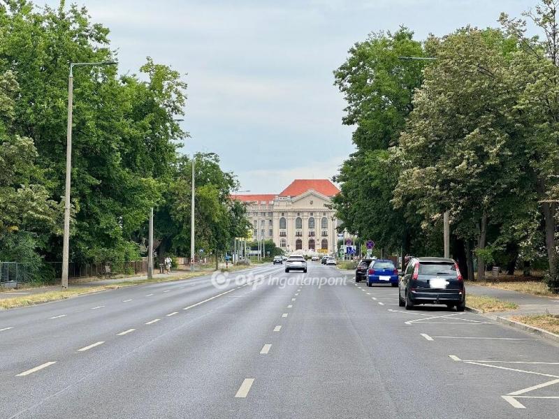 Eladó lakás Debrecen