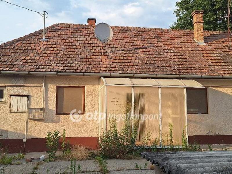 Eladó családi ház Kiskőrös