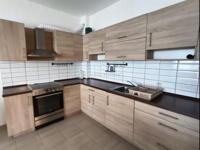 Eladó lakás Veresegyház