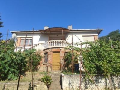 Eladó családi ház Budapest